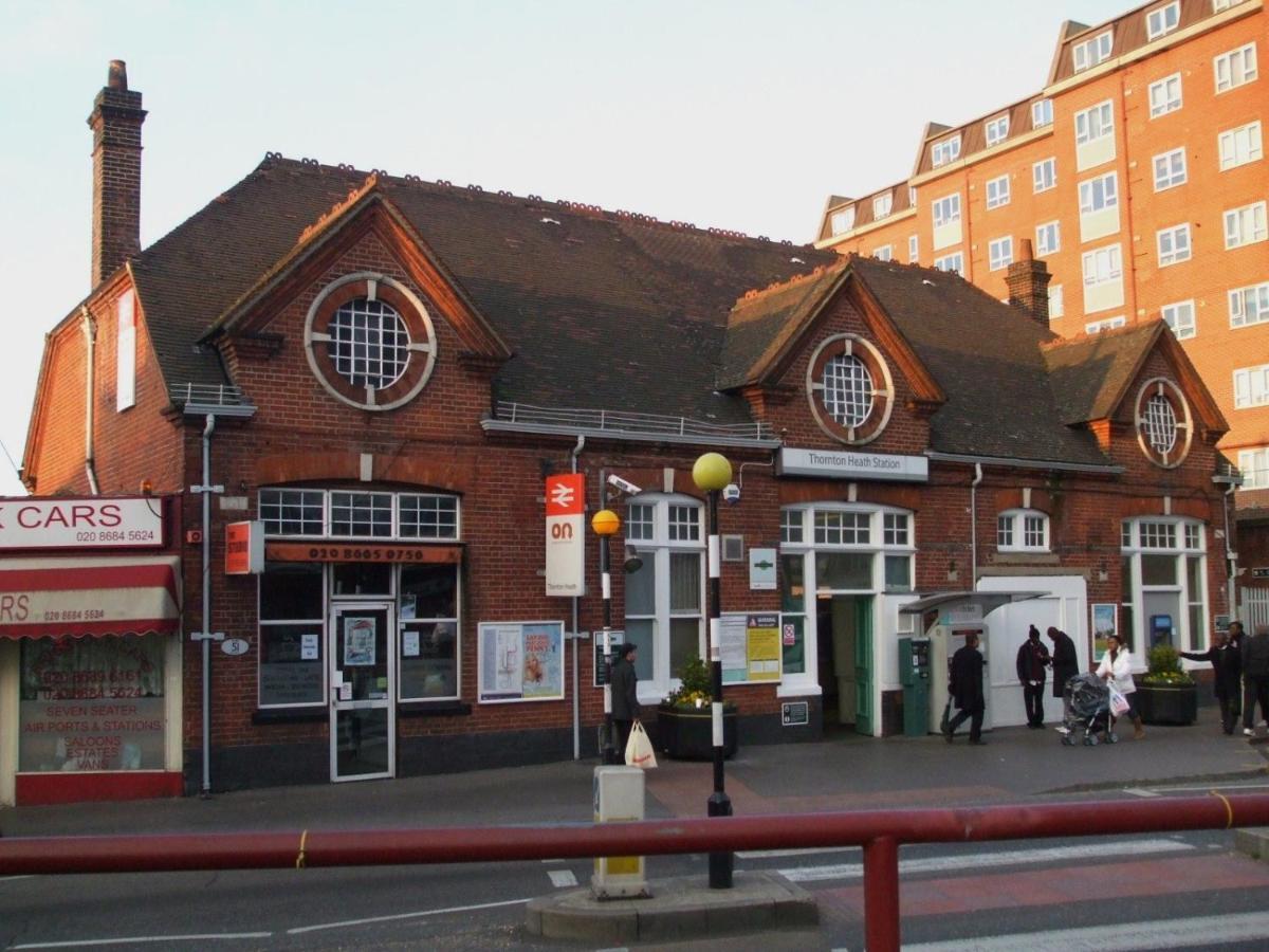 Nice And Pleasant Thornton Heath Екстериор снимка