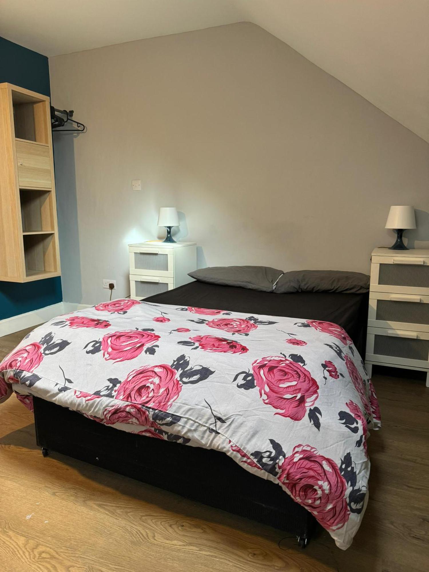 Nice And Pleasant Thornton Heath Екстериор снимка
