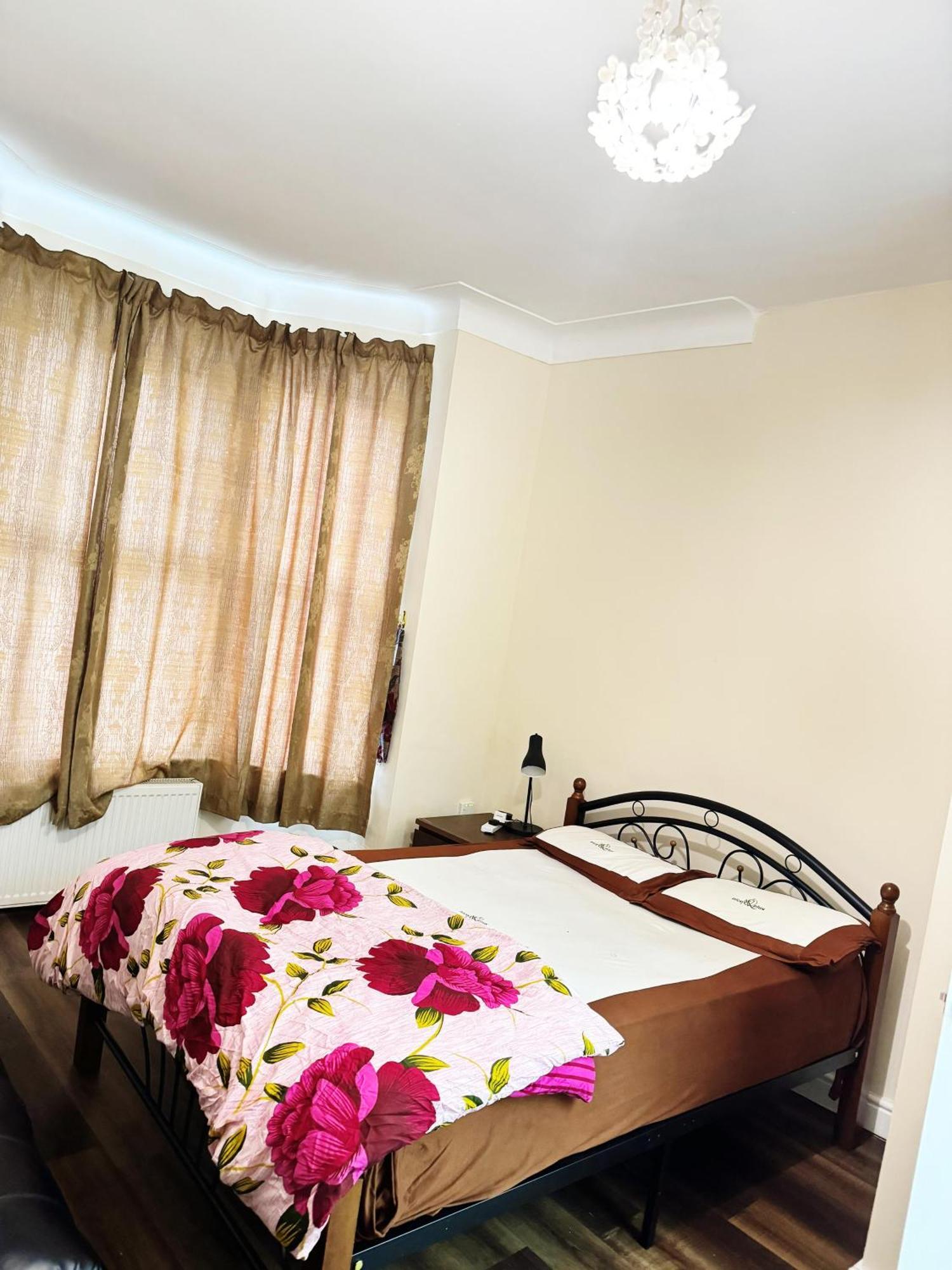 Nice And Pleasant Thornton Heath Екстериор снимка