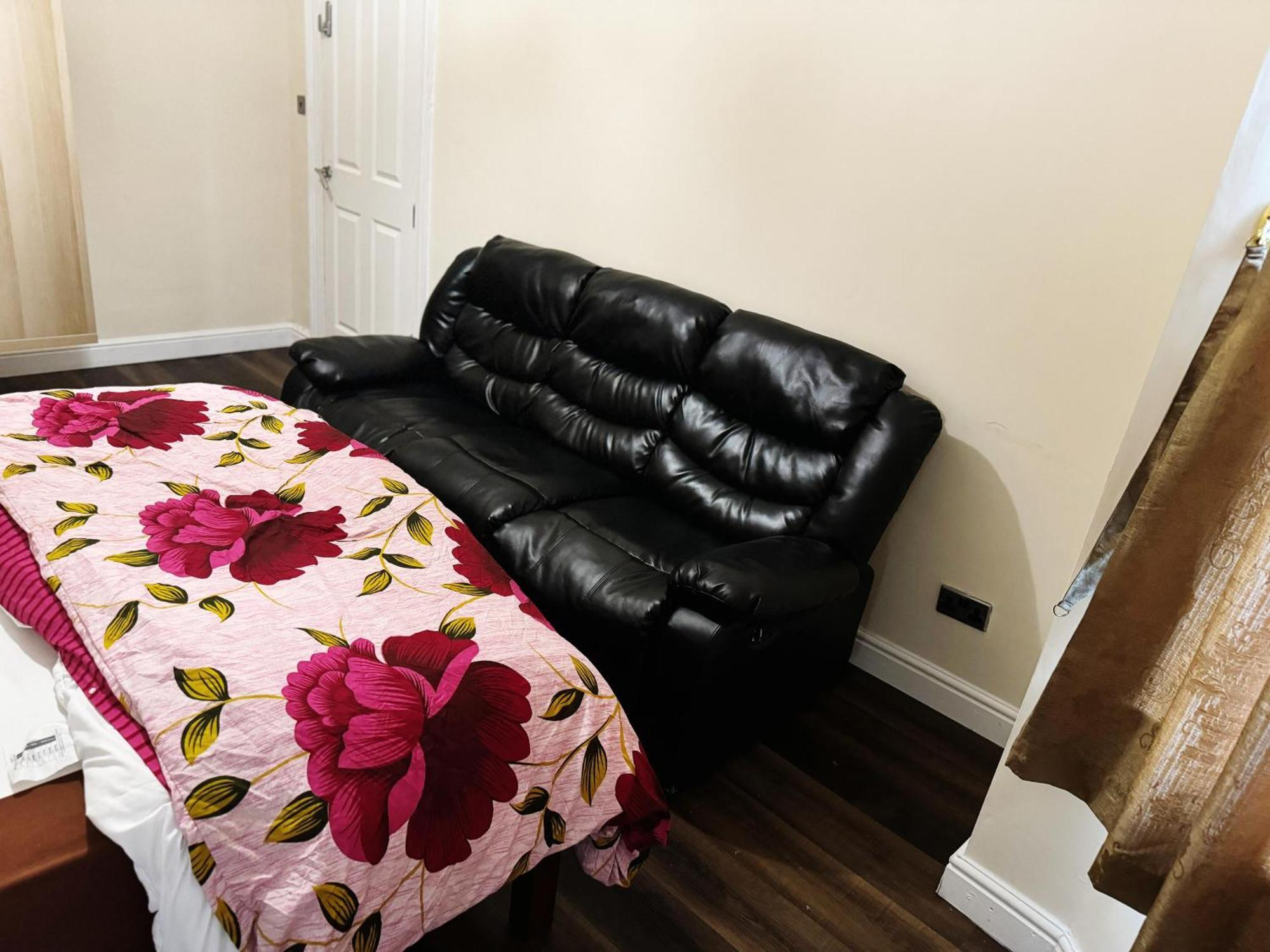Nice And Pleasant Thornton Heath Екстериор снимка