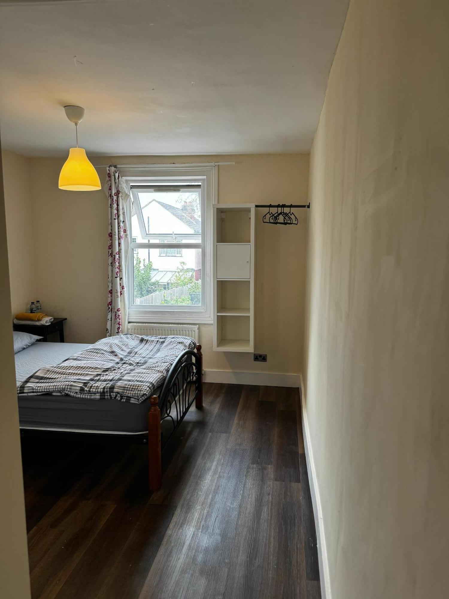 Nice And Pleasant Thornton Heath Екстериор снимка